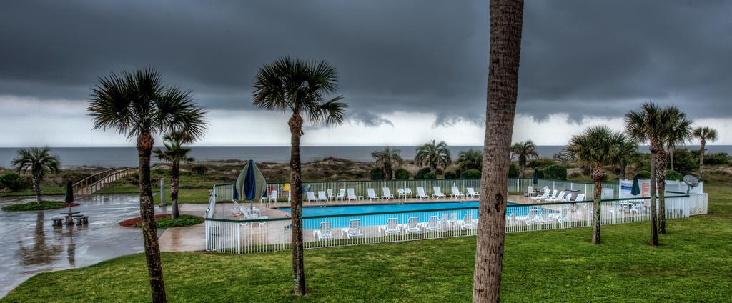 Days Inn & Suites By Wyndham Jekyll Island Exterior foto
